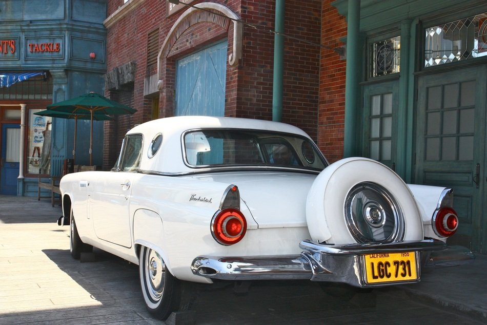 classic car in universal studio singapore