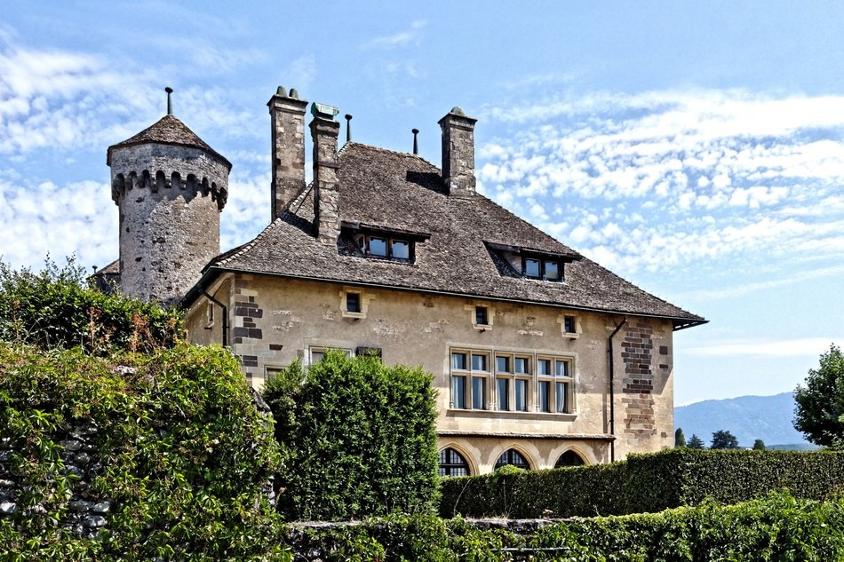 Castle de Ripaille drawn on a computer