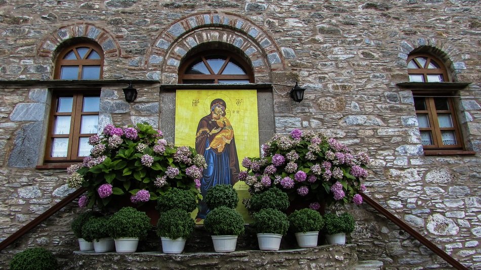 Icon of the Mother of God on the facade of the monastery