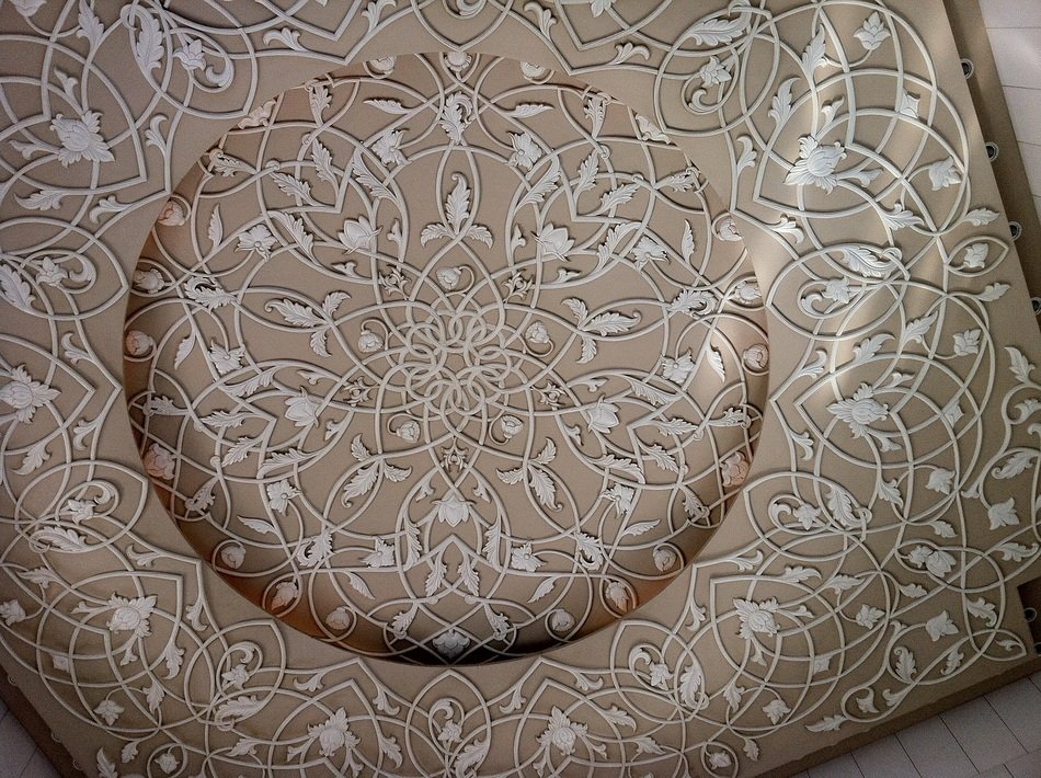 wall painting in the mosque of sheikh Zayd