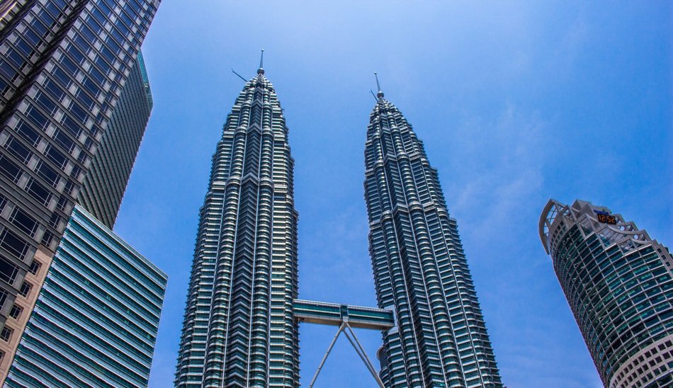 high petronas tower in Malaysia