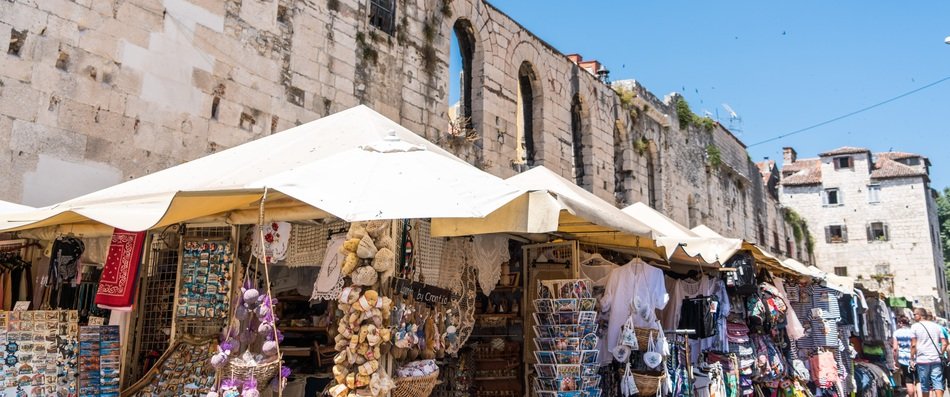 dalmatia street market near ancient wall