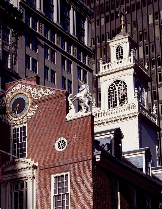 architecture of an old state house in boston
