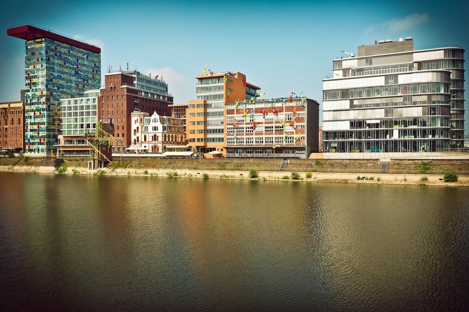 Düsseldorf harbour with the buildings