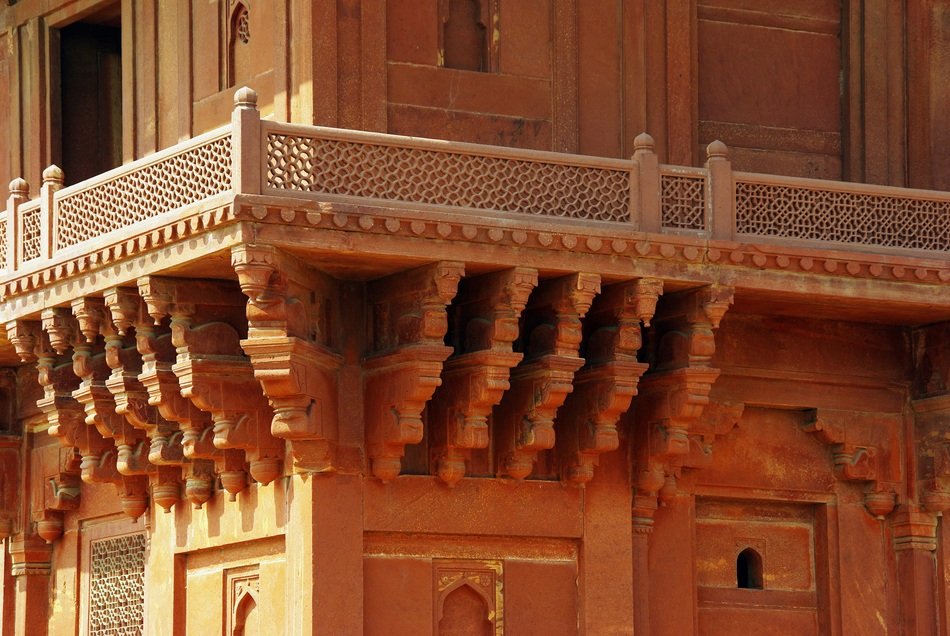 balcony of Panch Mahal, India