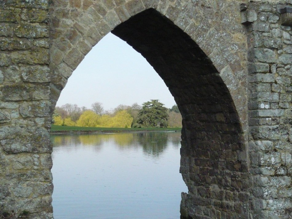 Arch over the lake