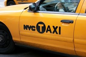 yellow new york taxi