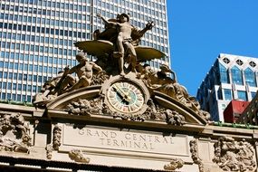 sculpture clock at Grand Central Station in New York City