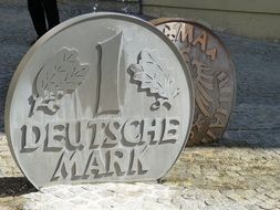 Mark Coin statue