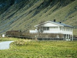 rural house Lofoten Norway