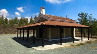 small orthodox chapel in ayios ioannis