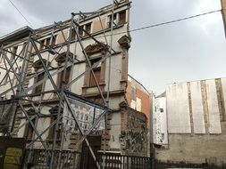 metal frame near the house