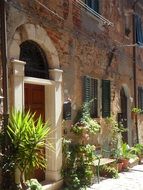 stone traditional houses in tuscany