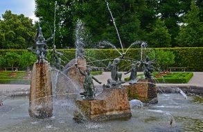 Beautiful fountain in the herrenhÃ¤user gardens