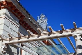 Garden Bazaar castle renovation Budapest