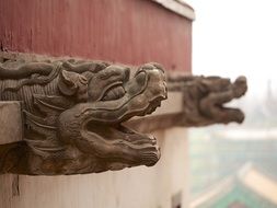 sculptures at a chinese temple