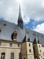 imposing hotel de dieu