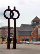 sculpture on the background of the Deichtorhallen Gallery in Hamburg