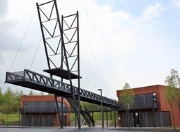 metal bridge architecture