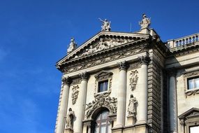 grand architecture exterior