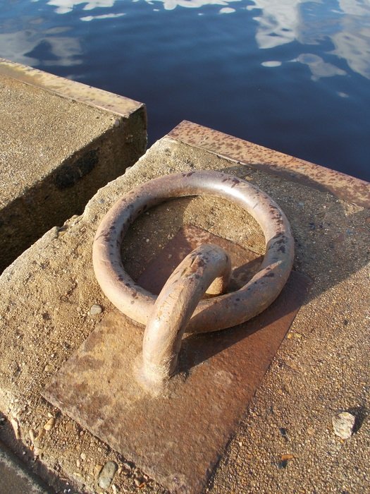 ring on the quay