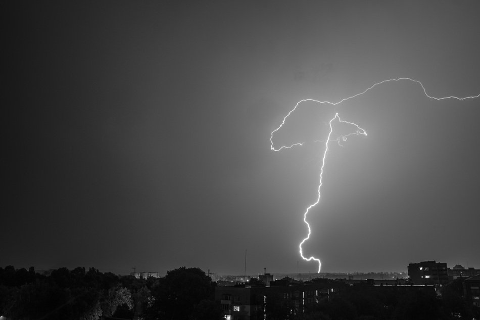 lightning in the city