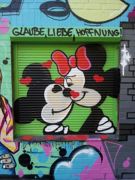 Graffiti of Mickey Mouse and Mini Mouse