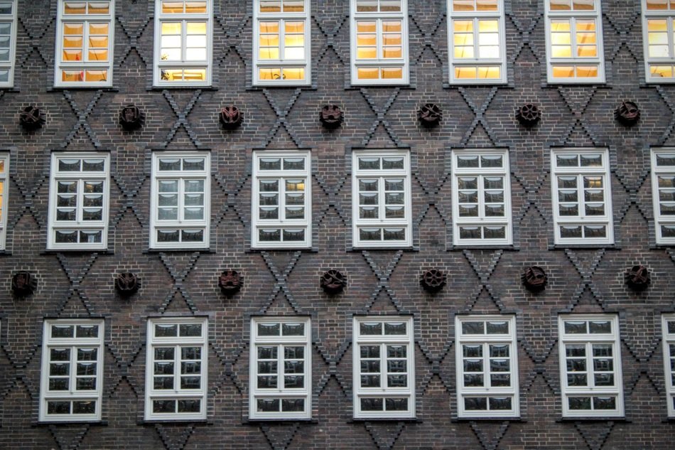Hamburg window