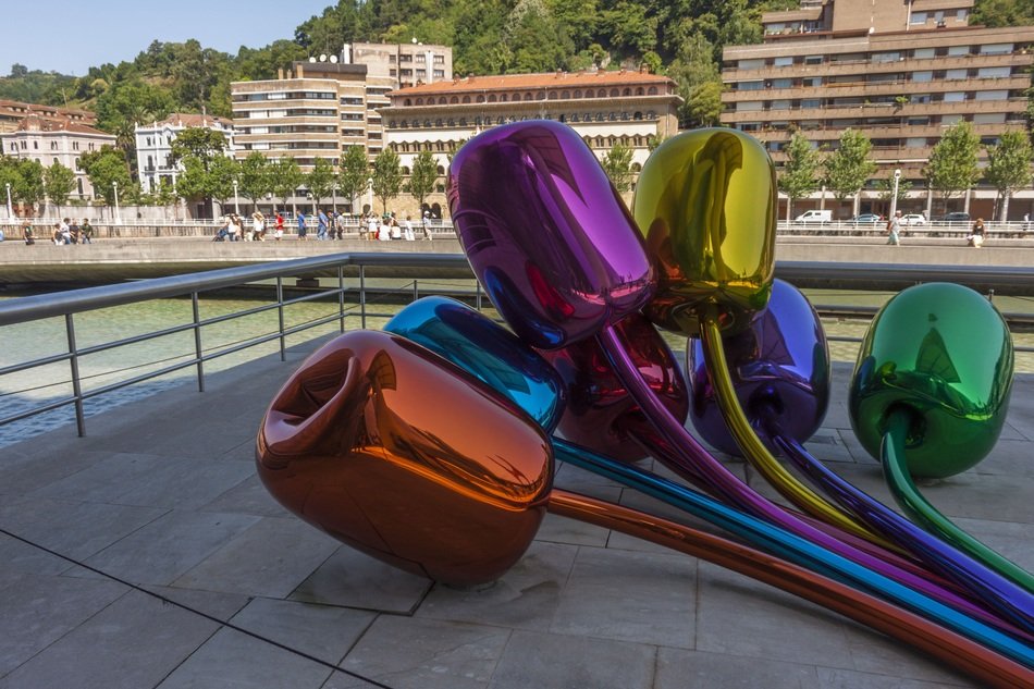 beautiful modern sculpture of tulips