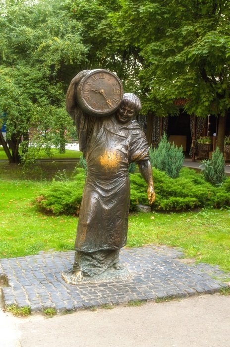 bronze sculpture in lviv