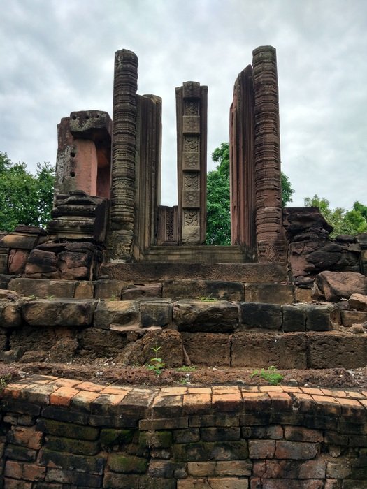 nature stone castle