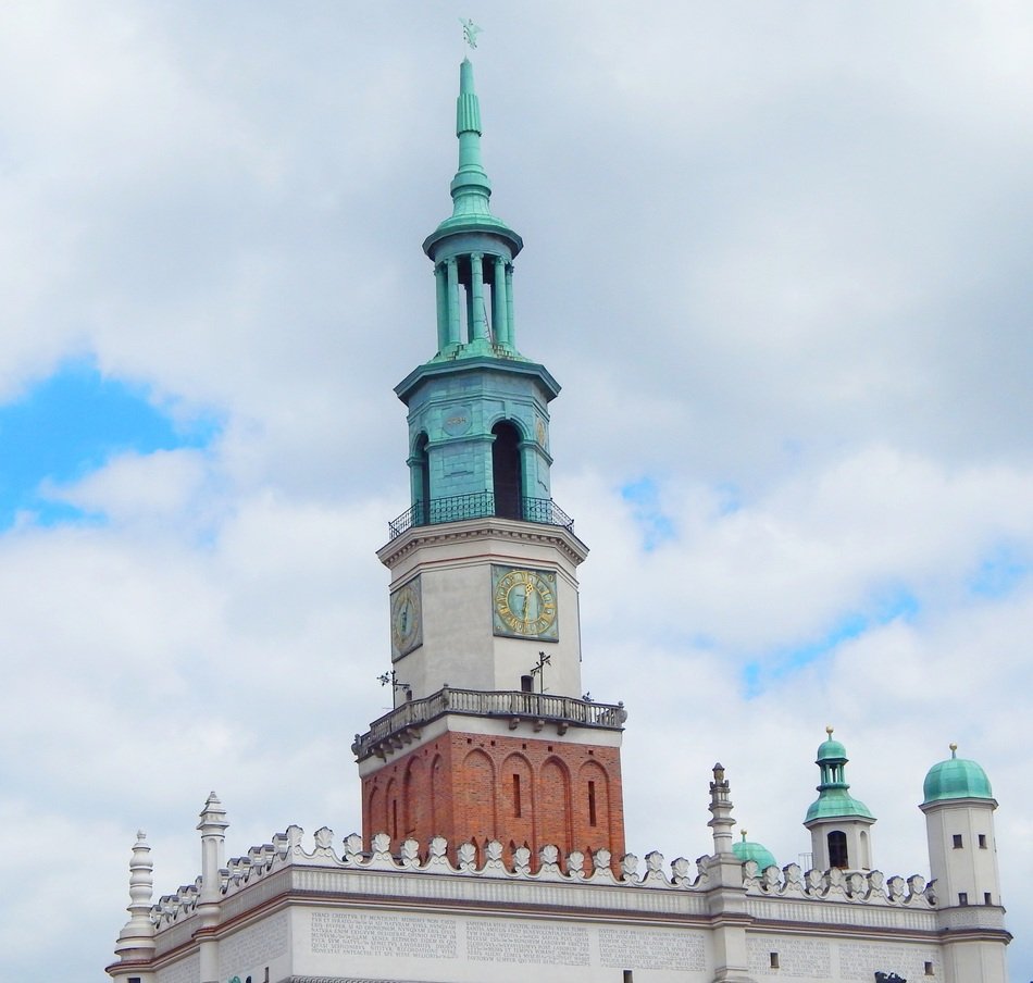tower on the old market in poznan