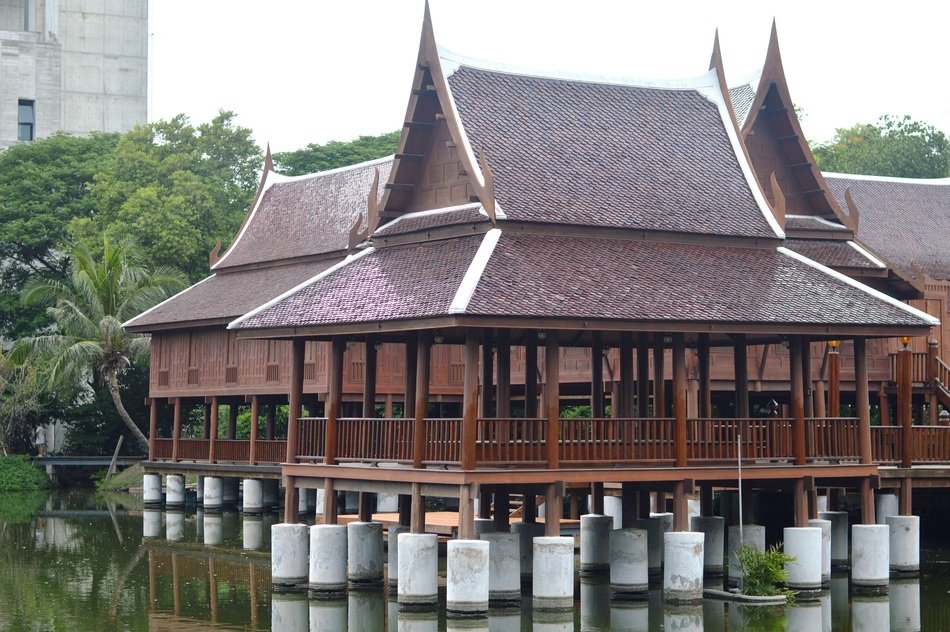 house on the water in Thailand