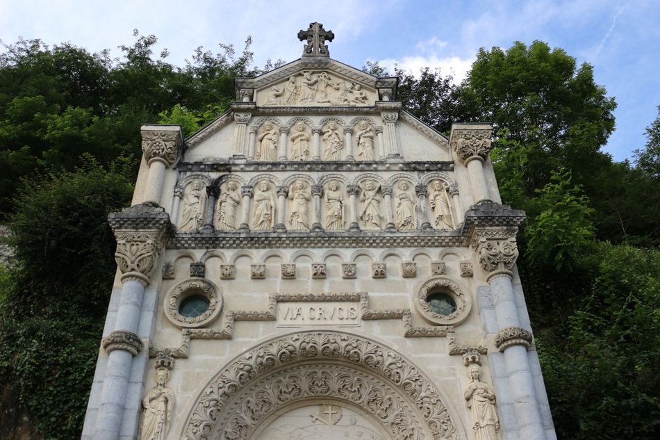 religious architecture in France, bearn
