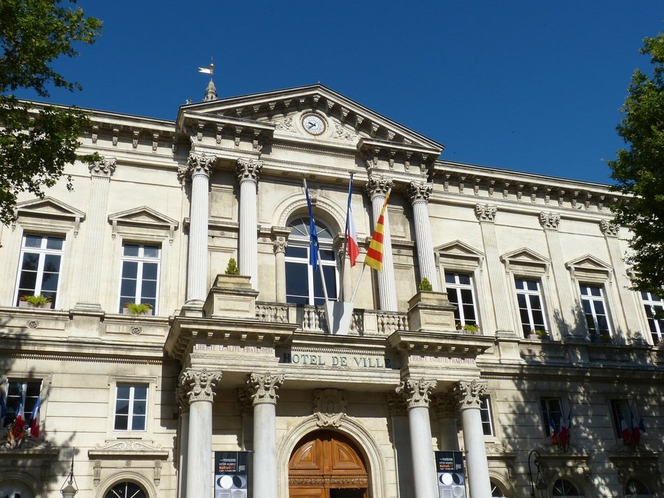 town hall of Avignon