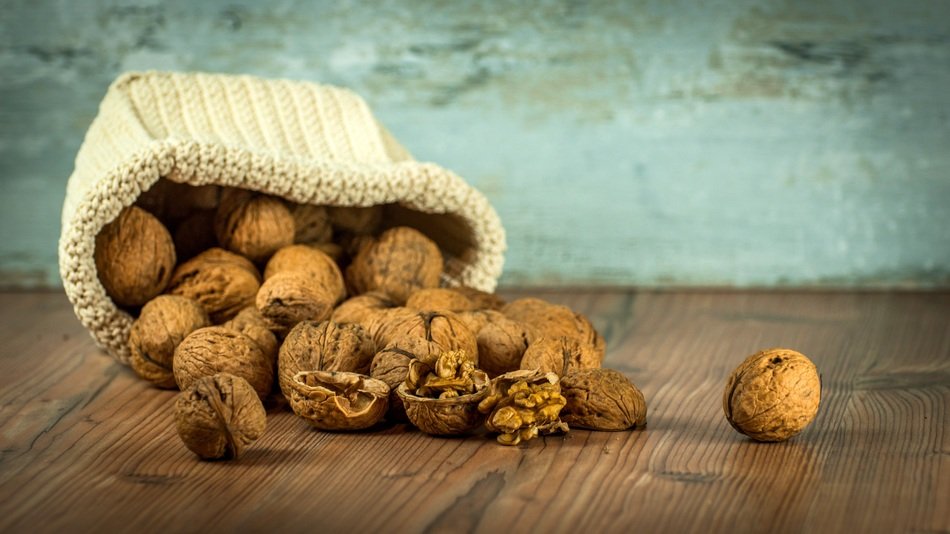 Walnuts Nuts Dump Spill Bag