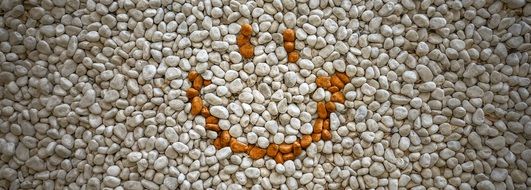 Smile Stone Gravel White