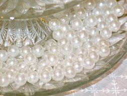 ornamental pearl beads