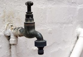 metal water faucet outdoor
