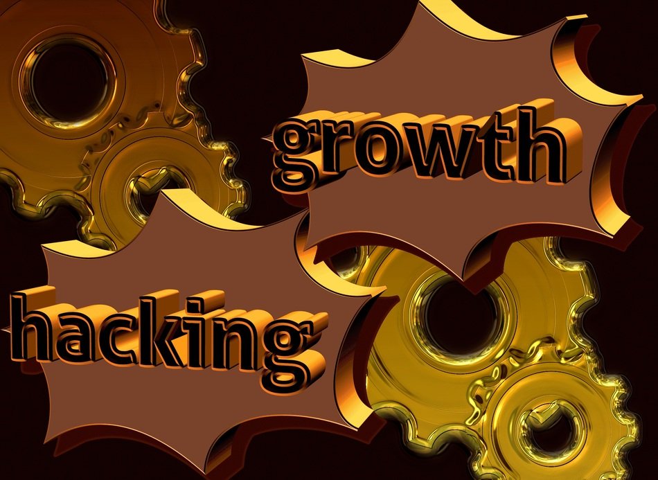 Gear Growth Hacking 3D Gold