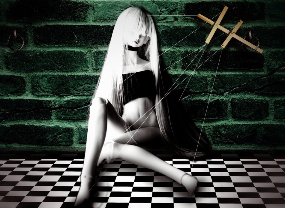 Puppet Doll Girl Keller Dungeon