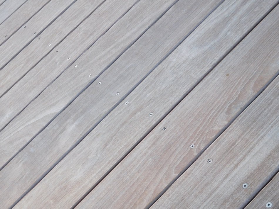 wallpaper with boardwalk texture