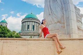 girl posing at the Cathedral