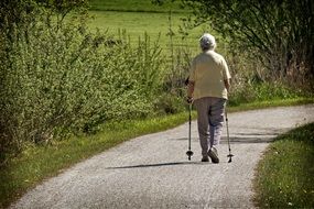 Old woman doing sport