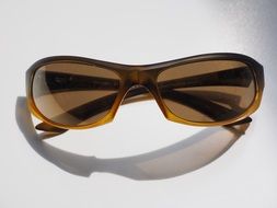 Fashionable brand glasses