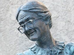 sculpture of an old woman