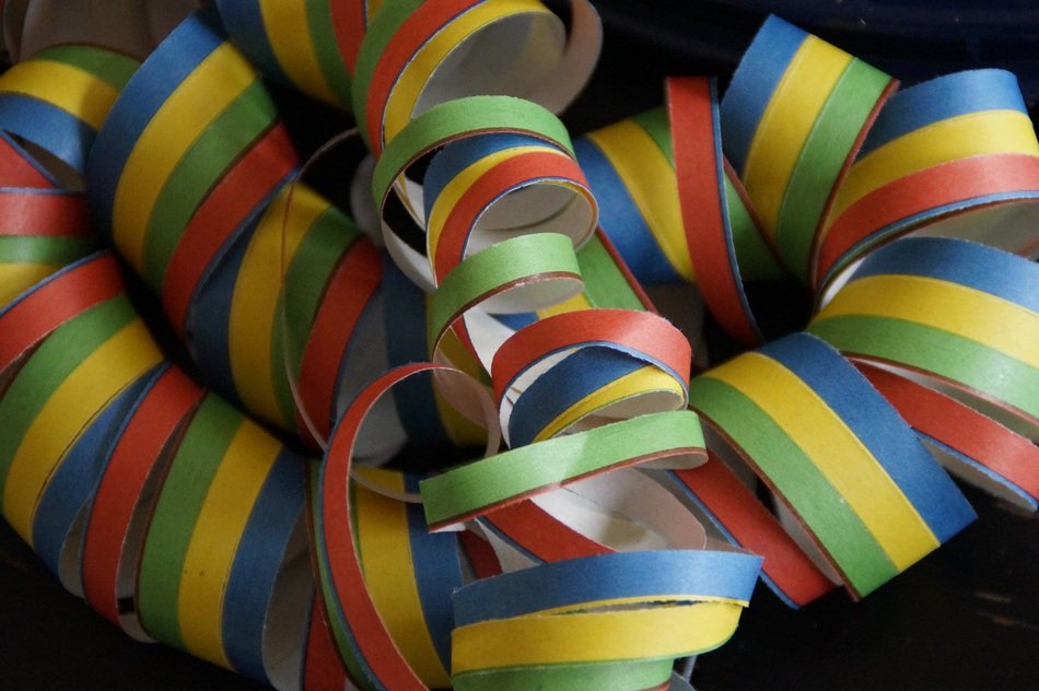 Streamer Colorful Carnival