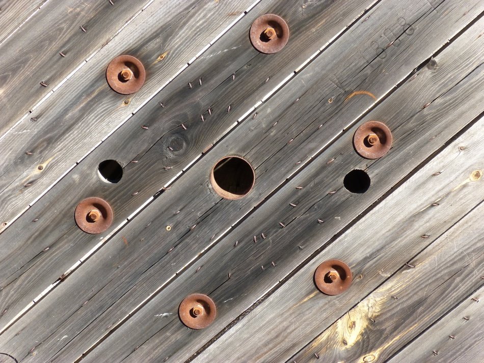 Wood Texture Screws Old