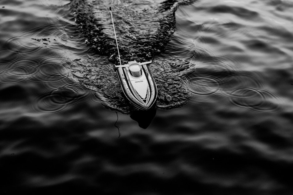 Ppt Backgrounds Ink Water Boat
