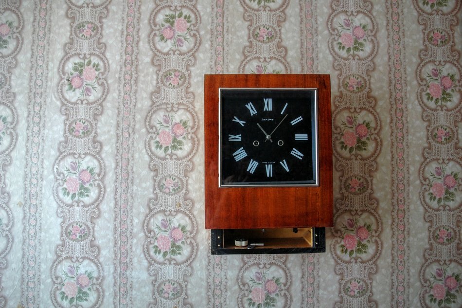 Still Life Clock Retro Wallpaper